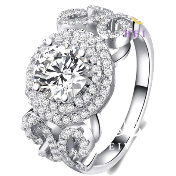 Clear Engagement Ring - Picture 4 of 4